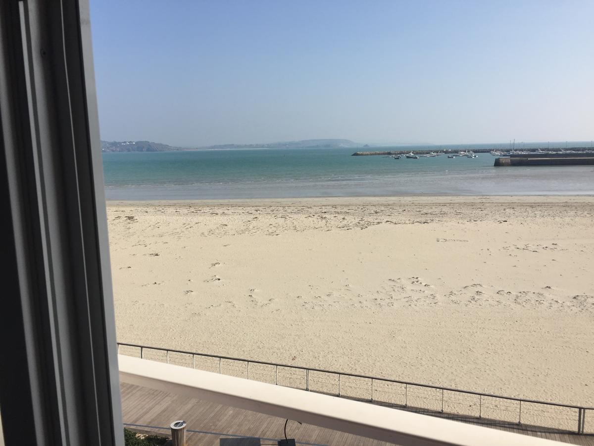 Hotel & Restaurant De La Plage クロゾン エクステリア 写真